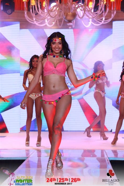 Hot Sexy Marina Colombo Bikini Pics