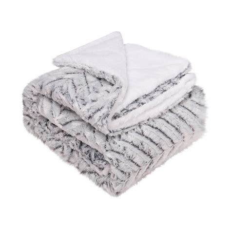 Aurigate Super Soft Faux Fur Throw Blanket Premium Sherpa Backing Warm