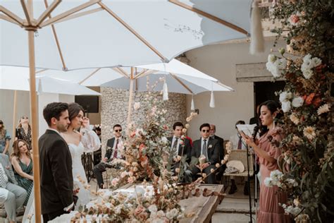 Dramatic and Chic Mexican Hacienda Wedding | Junebug Weddings