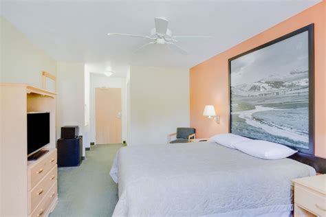 Super 8 by Wyndham Cooke City Yellowstone Park Area | Cooke City, MT Hotels