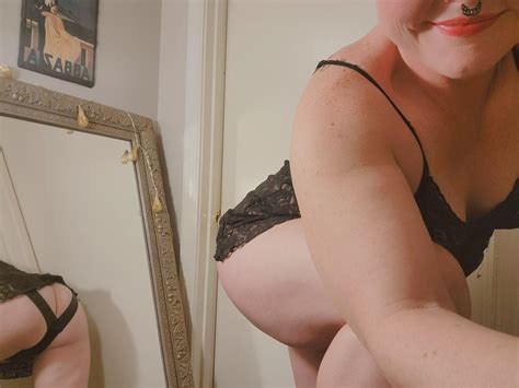 Year Old Horny Milf At Your Service Or You Can Just Service Me Nudes OnlyHotMilfs