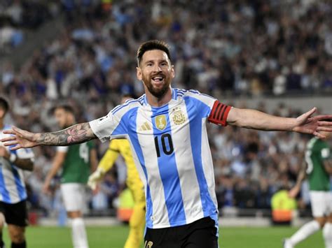 Lionel Messi Deslumbr En Otra Actuaci N Hist Rica Con Argentina