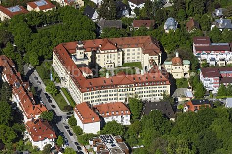 München aus der Vogelperspektive Gebäude des Altersheim