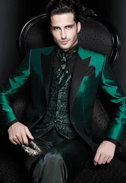 2018 Wedding Green Satin Men Suit 3 Pieces Jacket Pants Vest Tie