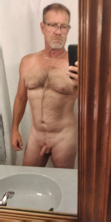 Just Hanging Out 1 Nude Pics XHamster