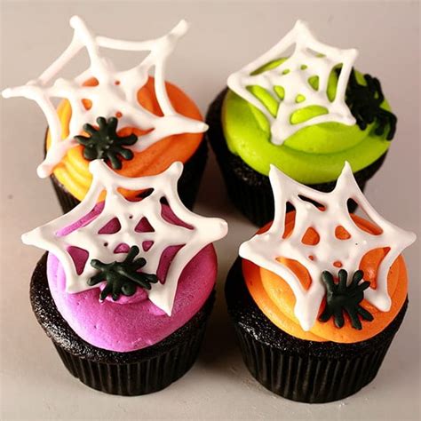 Spider Web Halloween Cupcakes - Celebration Generation