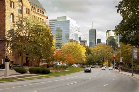 Prettiest Toronto Streets in Fall