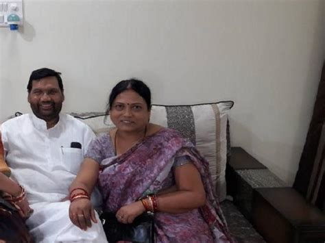 Ram Vilas Paswan Passes Away Rajkumari Devi Daugher Asha Speaks On Her