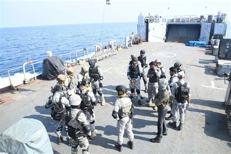 India Navy Marcos, Indian Army Para SF, Indian Airforce during joint ...