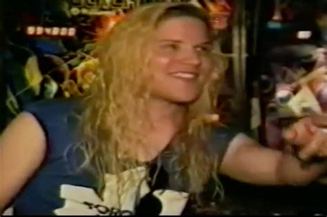 Remembering Andrew Wood The Pre Pearl Jam Voice Of Grunge