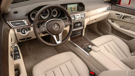 2014 Mercedes-Benz E-Class - E350 4MATIC Wagon - Interior | Caricos