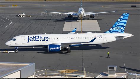 N3085J JetBlue Airbus A220 300 BD 500 1A11 Photo by Radim Koblížka