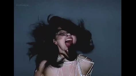 Björk Bjork Nude Pagan Poetry 2001 720p