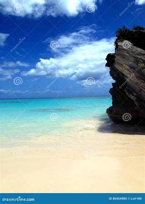 Bermuda horseshoe bay stock image. Image of beach, horseshoe - 80454085