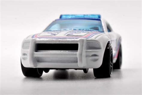 FORD MUSTANG GT CONCEPTのレビューマスタングのセーフティカー HCW25 Hot Wheels 情報まとめ ホットウィール にわかマニア