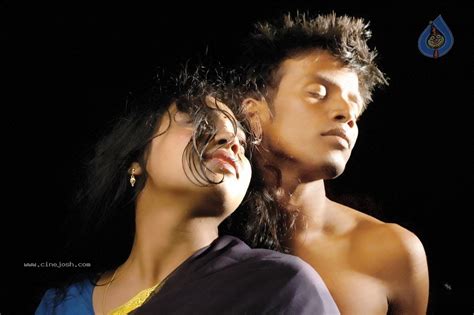 Padikira Vayasula Tamil Movie Hot Stills Photo Of