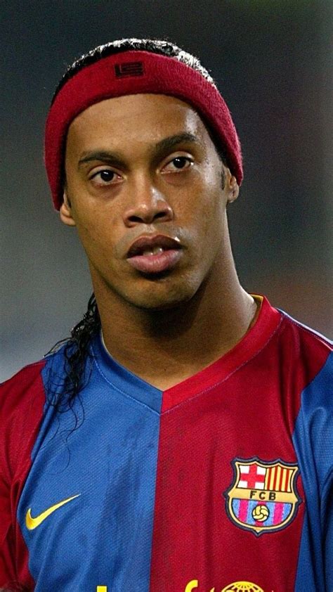 Ronaldinho Ga Cho Em Ronaldinho Gaucho Rostos Famosos Futebol