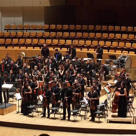 La Orquesta Filarm Nica De La Universidad De Valencia El S Bado En El