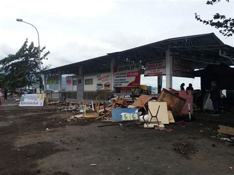 FOTO Luluh Lantak Begini Kondisi Terkini Kawasan Mega Mas Usai