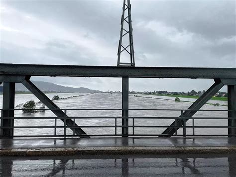 Piogge Enormi Il Reno Straripa E Il Livello Del Lago Di Costanza Si