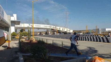 Impacta tráiler caseta federal en autopista Tecate Mexicali El Bordo