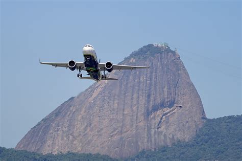 Análise O antes e o depois dos aeroportos Galeão e Santos Dumont