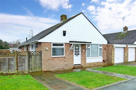 Broyle Paddock Ringmer Lewes East 2 Bed Detached Bungalow £375000