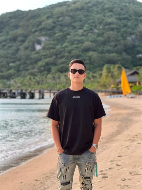 Loạt hot boy sân cỏ U23 Việt Nam Không chỉ có Nhâm Mạnh Dũng những gương mặt khác cũng rất