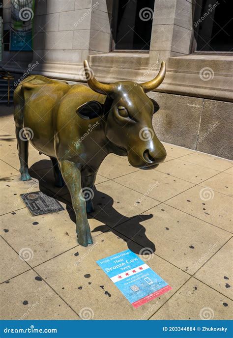 Bronze Cast Cow Commemorating Chicago`s 1999 Exhibition In Front Of The