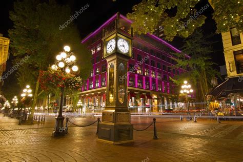 Historic Steam Clock In Gastown Vancouver Bc Stock Photo By ©jpldesigns