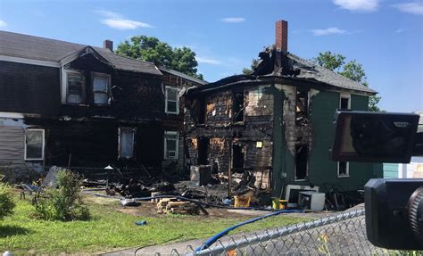 Sanford Fire Considered Arson Two Homes Damage Eight Displaced Wgme