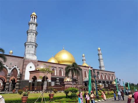 Masjid Terbesar Di Indonesia Yang Perlu Diketahui Umroh