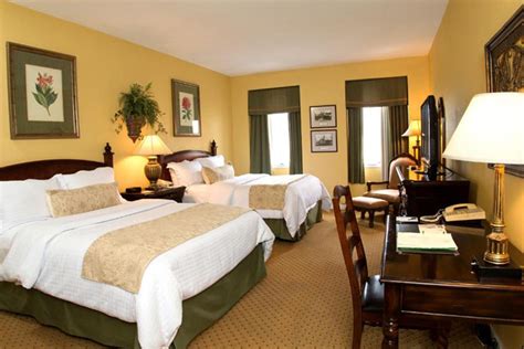 15 Best Hotels in Princeton, NJ for 2024 (Top-Rated Stays!)