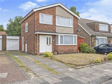 3 Bed Detached House For Sale In Longfield Drive Bessacarr Doncaster