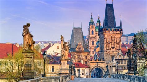 7 Best Photo Spots For The Charles Bridge In Prague Sandemans New Europe