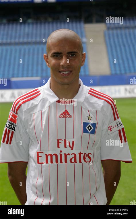 Zidan, Mohamed, * 11.12.1981, Egyptian athlete (football), half length, player of Hamburg Sports ...