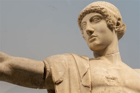 Temple Of Zeus Apollo West Pediment Detail Of Apollo Lea Flickr