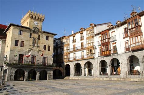 Plaza Del Ayuntamiento Castro Urdiales 2021 Qué saber antes de ir