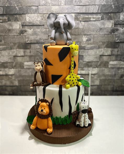 Madagascar Birthday Cake Ideas Images Pictures