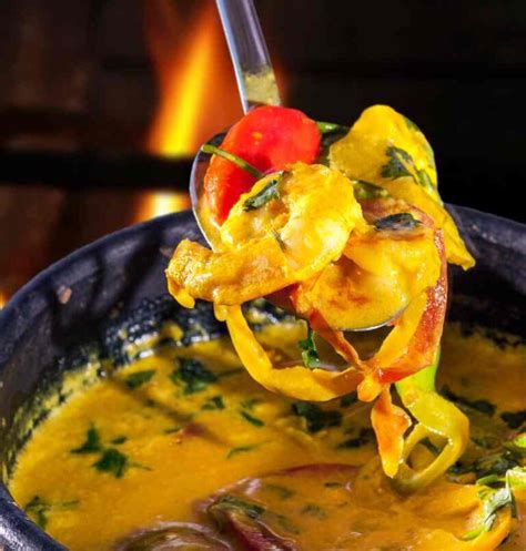 Receita de Moqueca de Peixe Camarão à Moda Brasileira