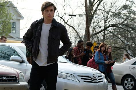 Love Simon Review Giving Gay Teens A Romantic Hero Of Their Own Love