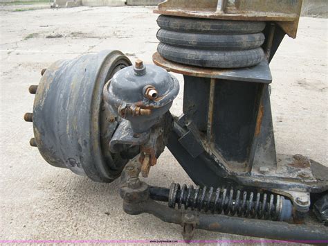 Semi Truck Front Axle In Colwich Ks Item 8121 Sold Purple Wave