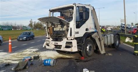 Otra Tragedia En Panamericana Un Camionero Chocó Salió Despedido Y