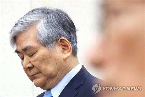 조양호 대한항공 경영권 박탈주주 손에 물러나는 첫 총수