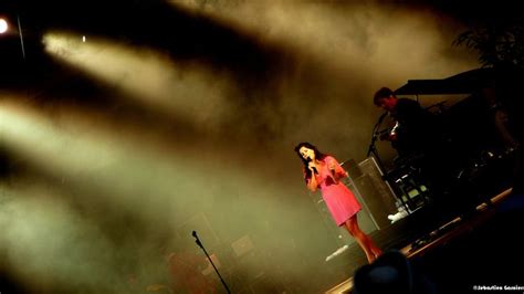 Lana Del Rey Performing At Rock En Seine 2014