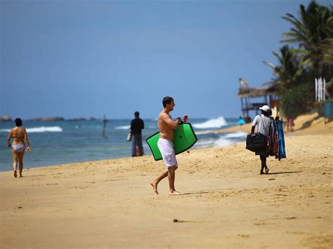 Hikkaduwa Beach | Travel in Hikkaduwa, Sri Lanka