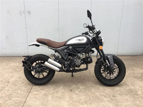 Moto Yamasaki 125 Cc Scrambler