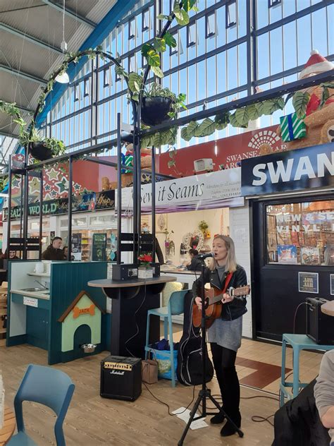 Market Shoppers Enjoy Taste Of Markets New Attraction 4theregion