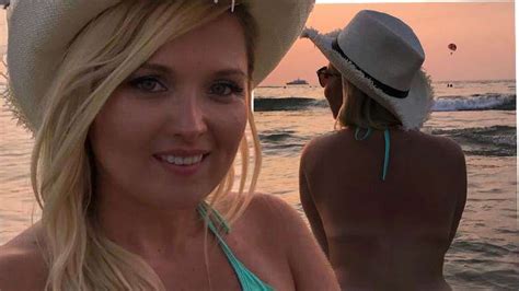 Gosia Andrzejewicz W Bikini Odwa Ne Zdj Cia Gwiazdy Z Rajskich Wakacji