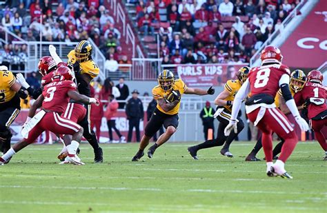 Mizzous Running Back Cody Schrader 7 Finds A Hole Copy Copy